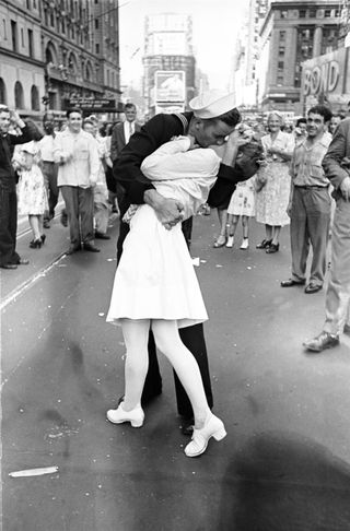 VJ Day, New York. August 14, 1945. This is an outtake, not the iconic image for which Eisenstaedt is widely know. (Photo by Alfred Eisenstaedt/The LIFE Picture Collection/Getty Images)