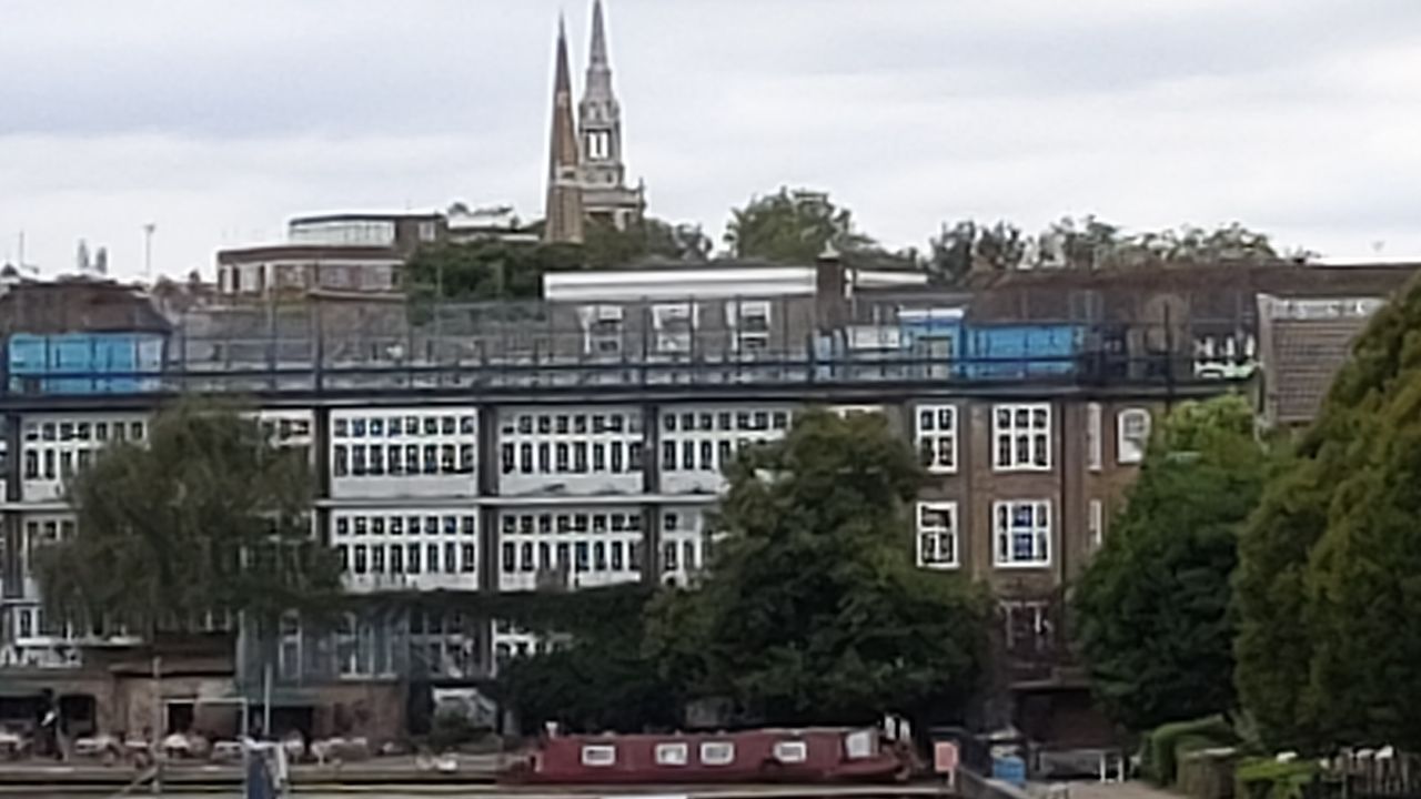 A picture taken at 10x zoom, which looks a little grainy but it's not terrible.