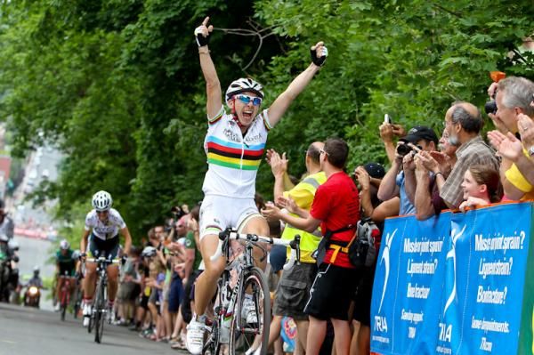 Georgia Brozini (Colavita-Forno d'Asolo) takes another stage win.