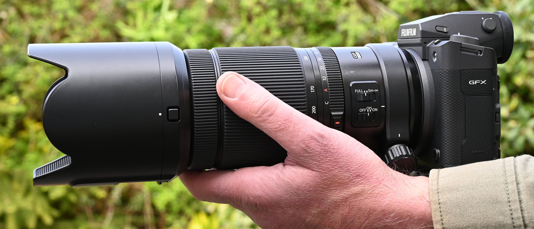 【値下げ】美品 FUJIFILM GF100-200mm R LM OIS WR Fujifilm GF 100-200mm f/5.6 R LM OIS WR Lens 600020702 - Adorama