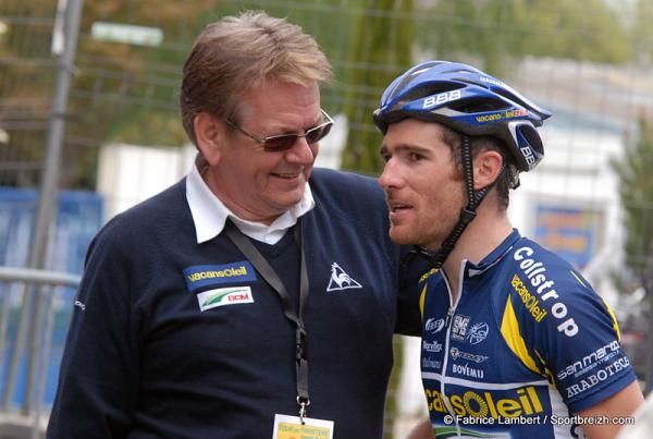 Race winner Romain Feillu (Vacansoleil-DCM).