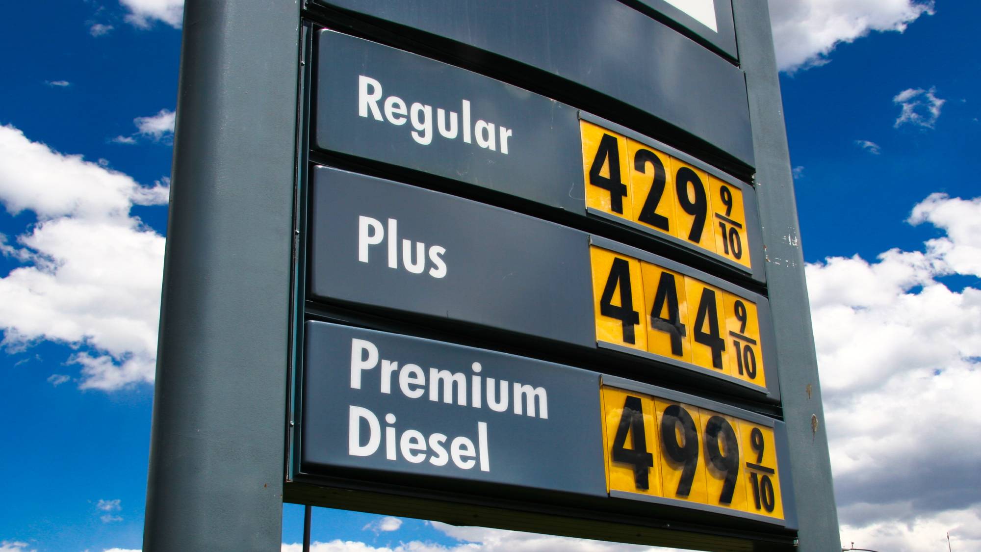 california-stimulus-2022-gas-rebate-california-middle-class-tax-gas