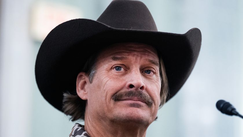 Kid Rock testifies at Senate hearing, Jan 2026