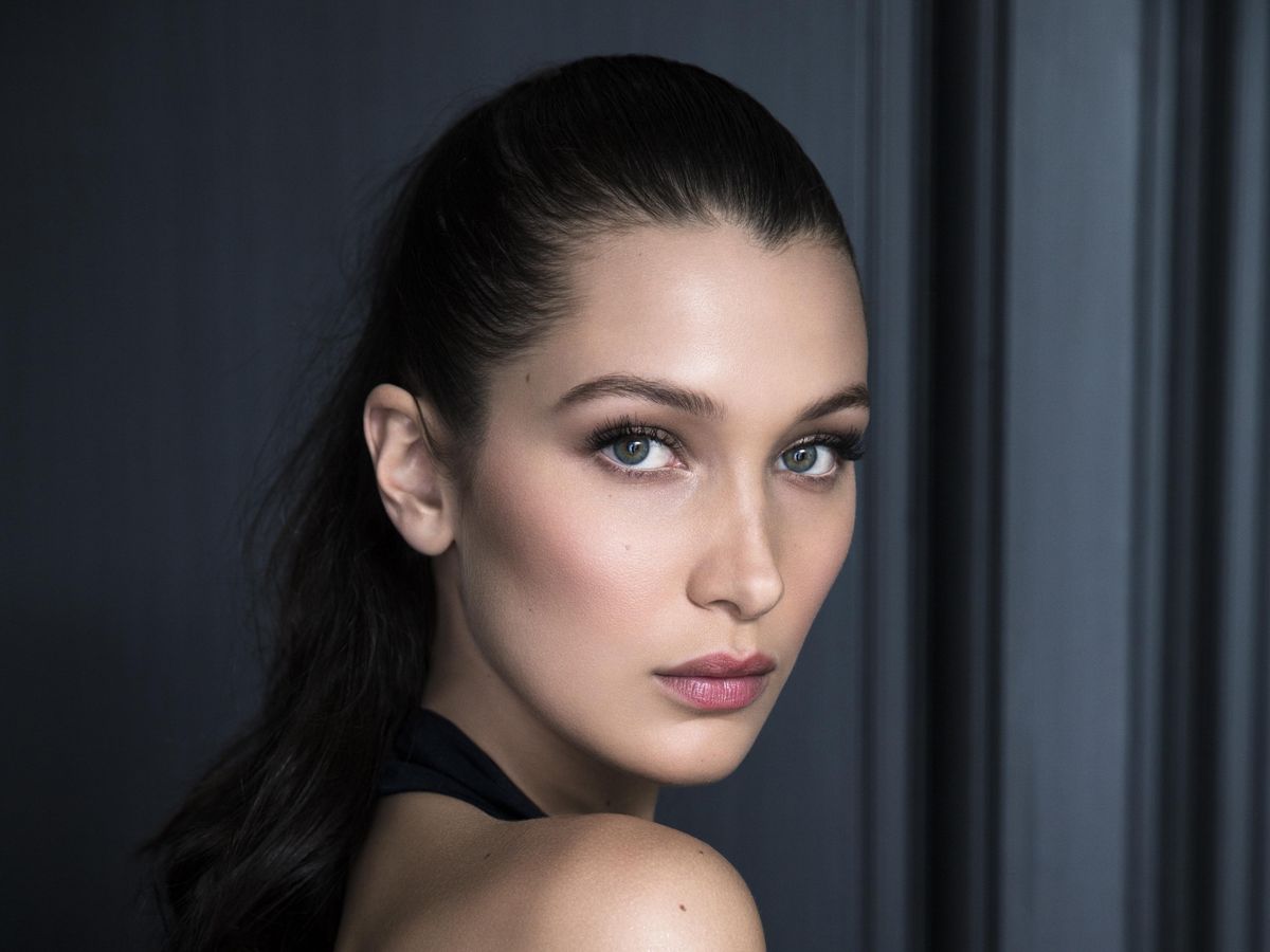 Bella Hadid annoncée comme nouvelle ambassadrice du maquillage Dior