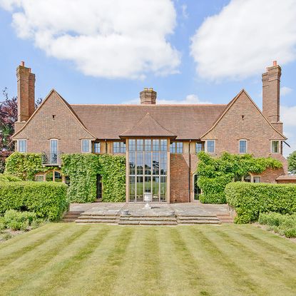 Villa with garden