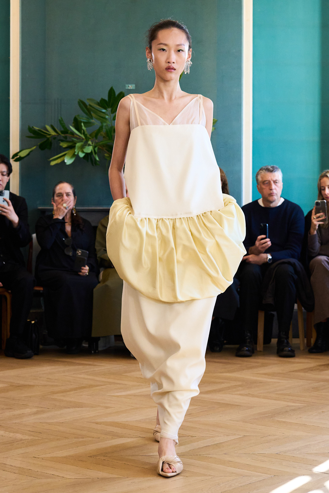 carven spring 2025 runway