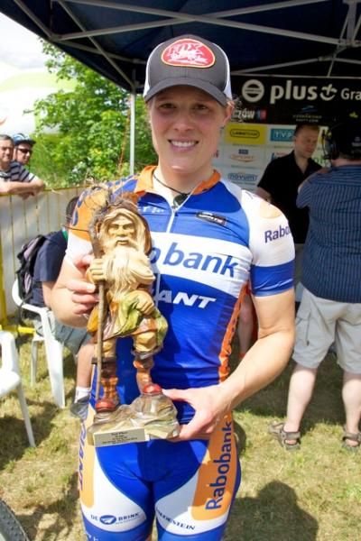 Katie Compton (Rabobank-Giant) with her trophy