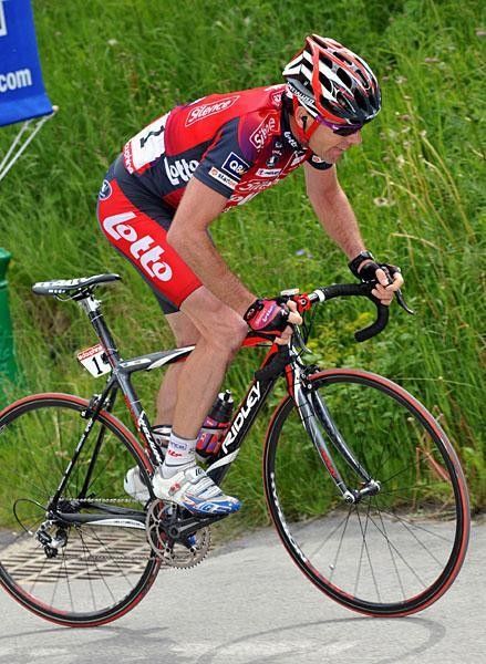 Evans labouring hard in the final kilometres.