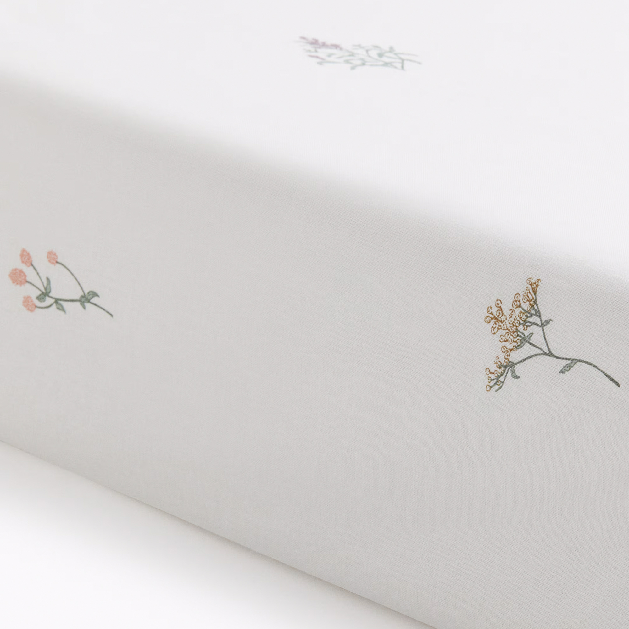 H&M patterned fitted sheets