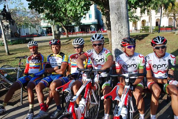 Colombian and Venezuelan riders wait it out.