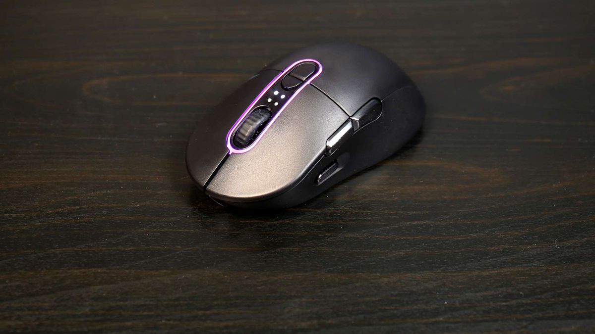 Mountain Makalu Max gaming mouse