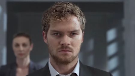 Finn Jones as Iron Fist in The Defenders.