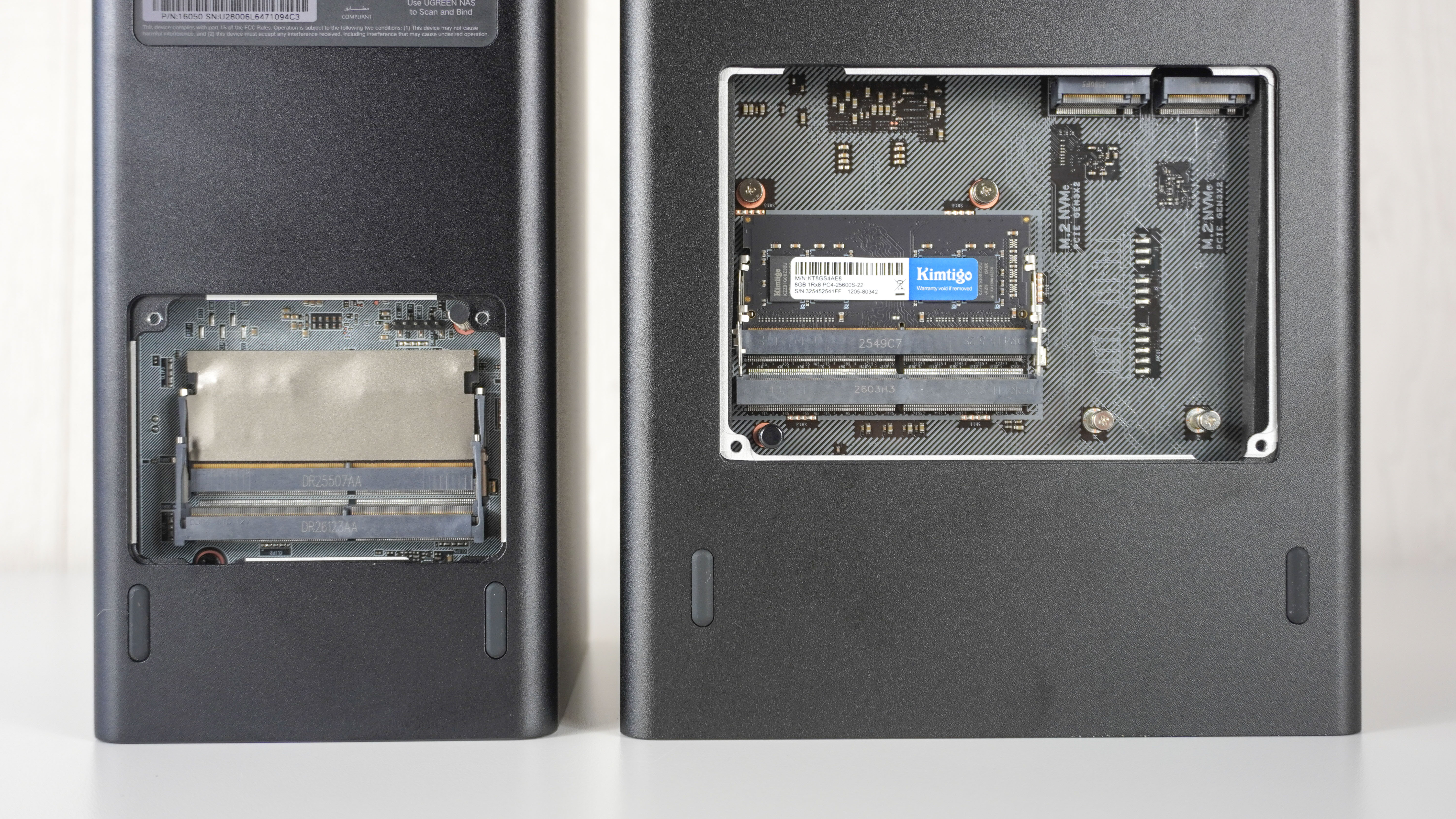 A side by side shot showing off the expansion bays of the Ugreen DXP2800 GT and DXP4800 GT