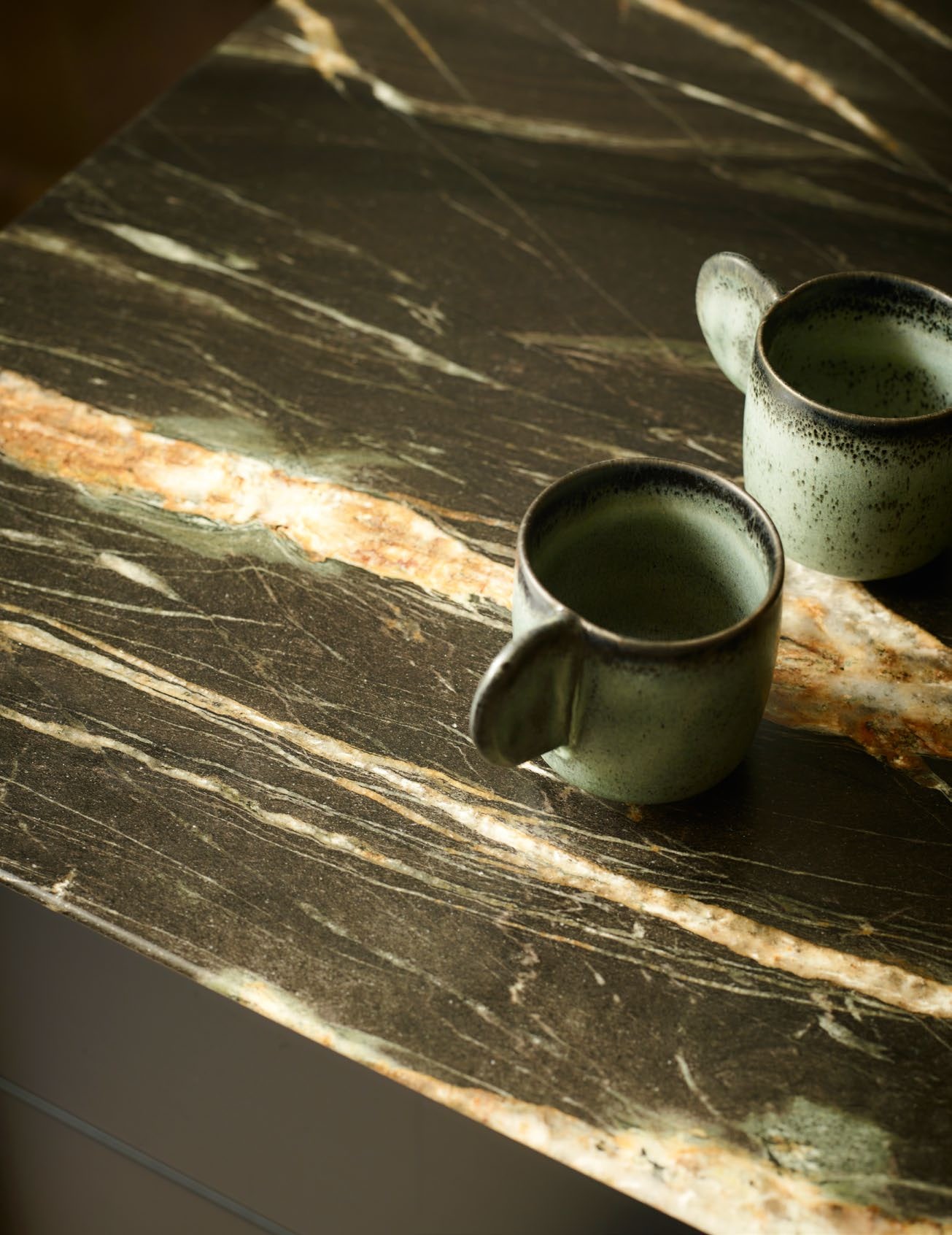 LES12.kitchencase3.111d