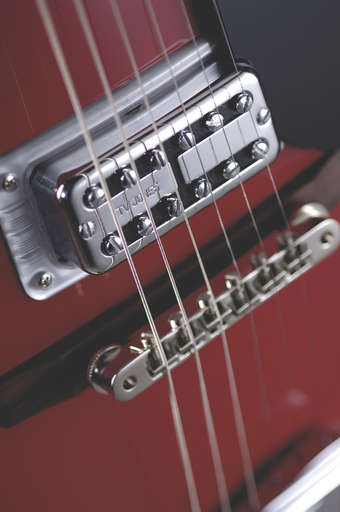 The full bridge pickup tone has plenty of edge.