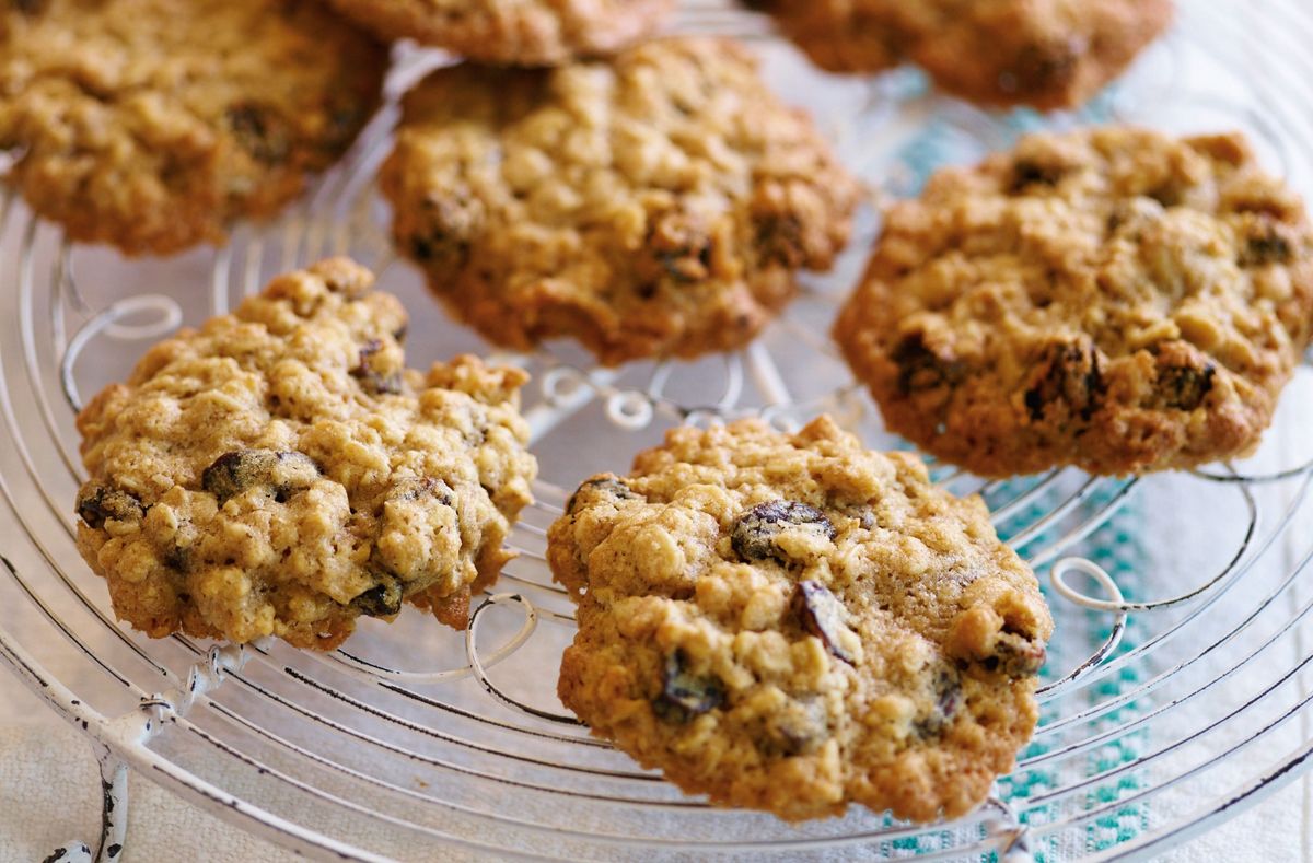 Oat cookies | American Recipes | GoodtoKnow