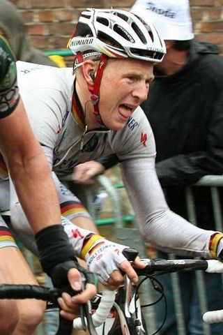 Fabian Wegmann (Gerolsteiner) struggling after being caught.