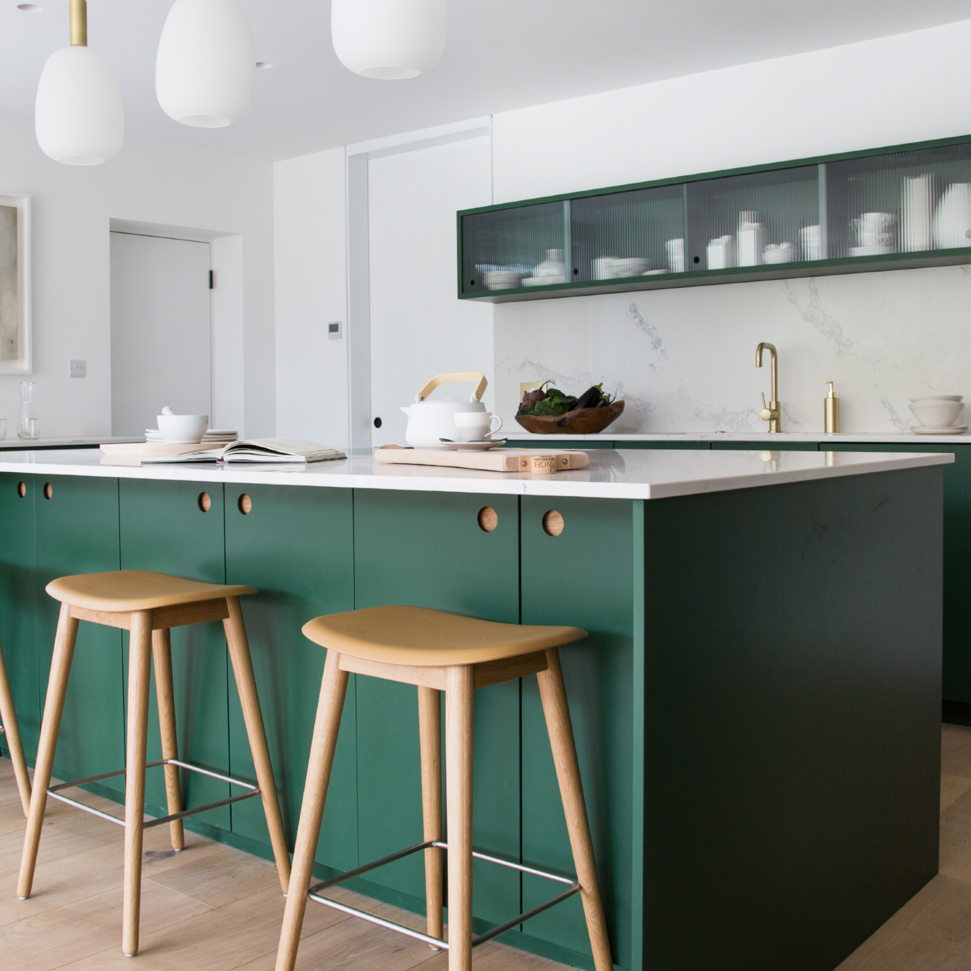 30 Stylish Green Kitchens With Earth-Toned Accents