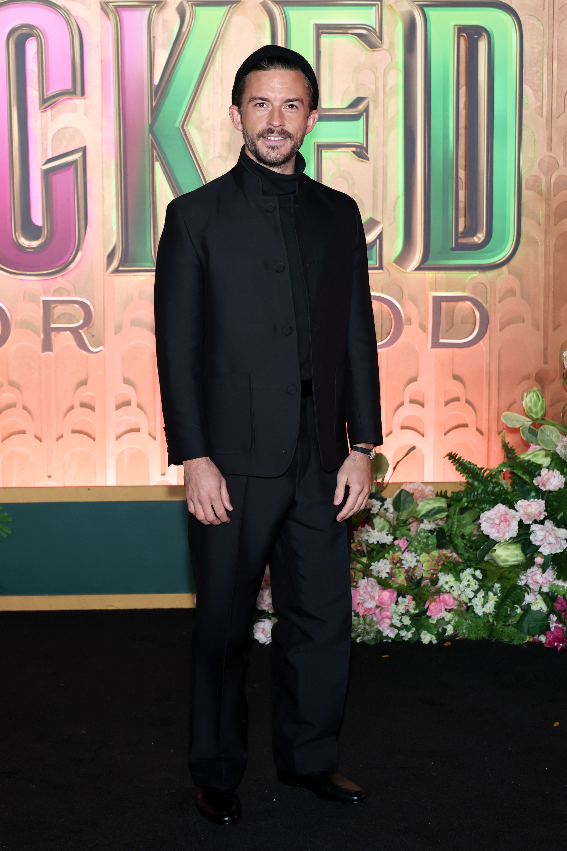 Jonathan Bailey at the Wicked: For Good premiere in NYC