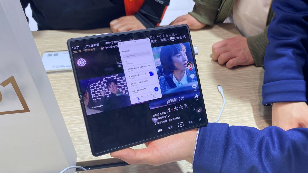 Huawei Mate X2