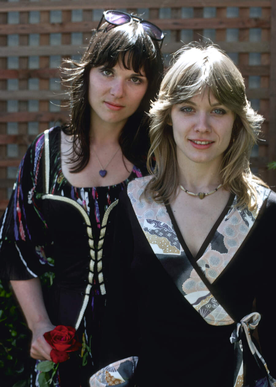 Heart&#039;s Ann and Nancy Wilson pose for a portrait session in September 1976 in Los Angeles, California