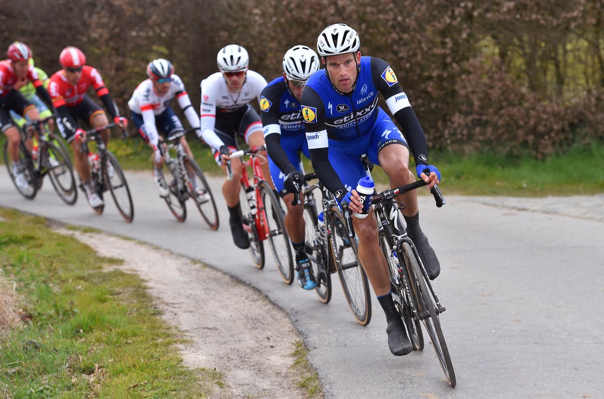 Nikolas Maes leading the group
