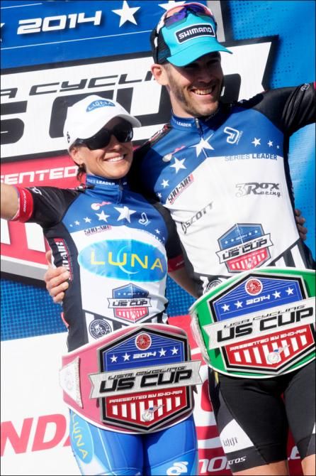 Katerina Nash (Luna Pro Team) and Geoff Kabush (Scott-3Rox) don the USA Cycling US Cup leaders' belts atop the podium at the Fontana race