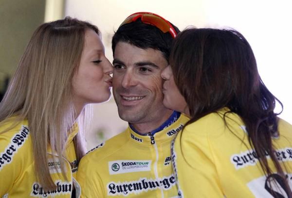 Jimmy Engoulvent (Saur-Sojasun) in yellow.