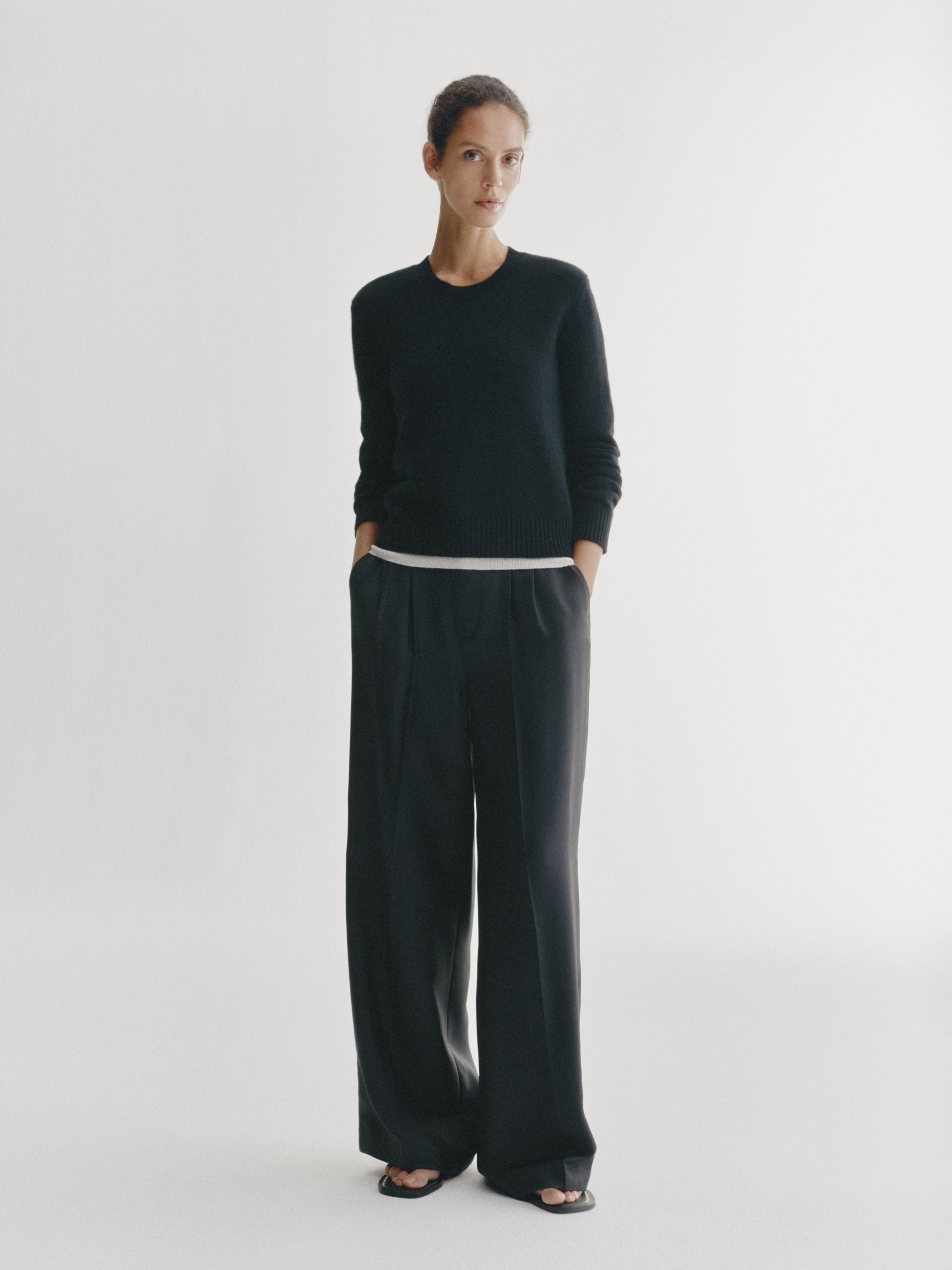 Mable Sweater Black | Cashmere | Lisa Yang
