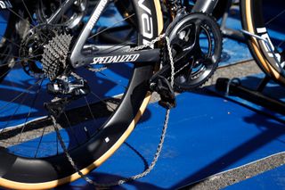 Mark Cavendish'S Tarmac SL7 Tour de France race with the chain off bike