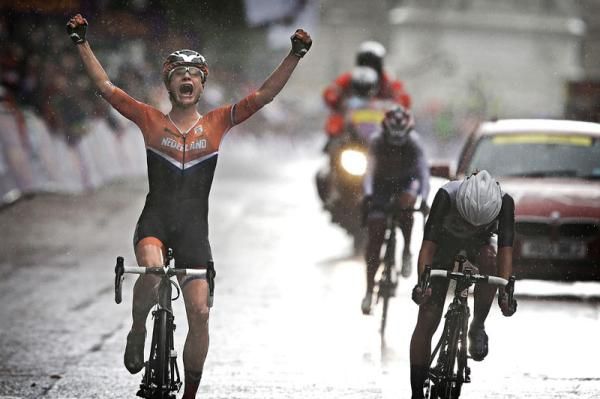 The moment of triumph for a jubilant Vos
