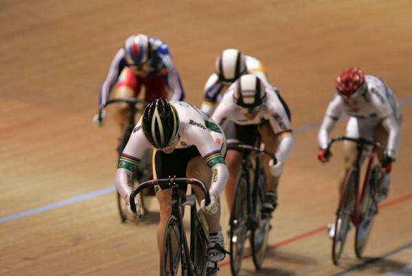 Anna Meares (Australia) was a clear winner in the women's keirin final.