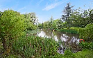 Pailton House garden