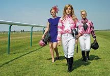 female-jockeys.jpg