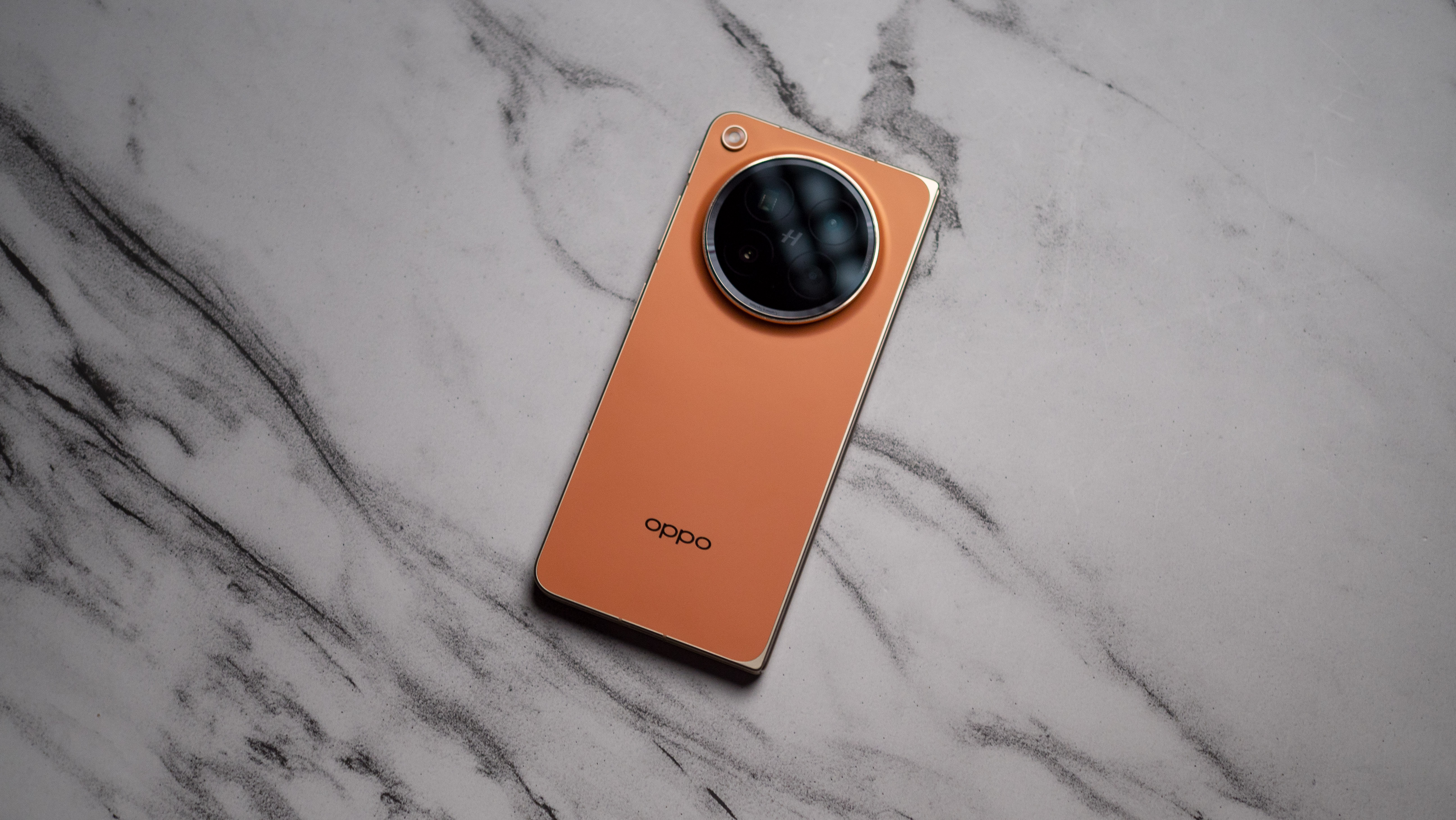 OPPO Find N6 hands-on testing