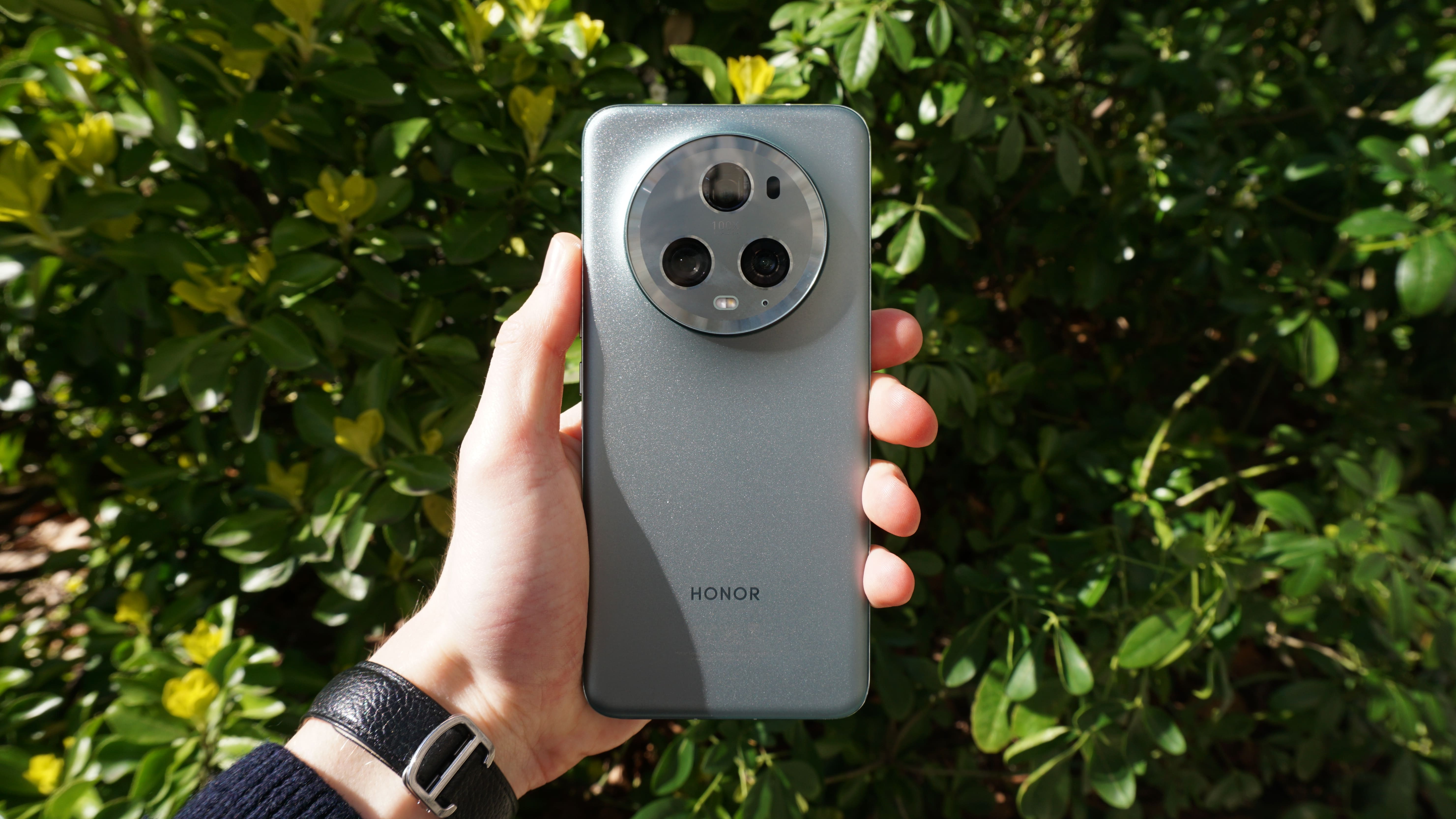 Honor Magic 5 Pro review: Sight Beyond Sight