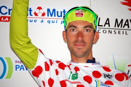 Sébastien Duret (Bretagne - Schuller) in the Boucles de la Mayenne mountains jersey.