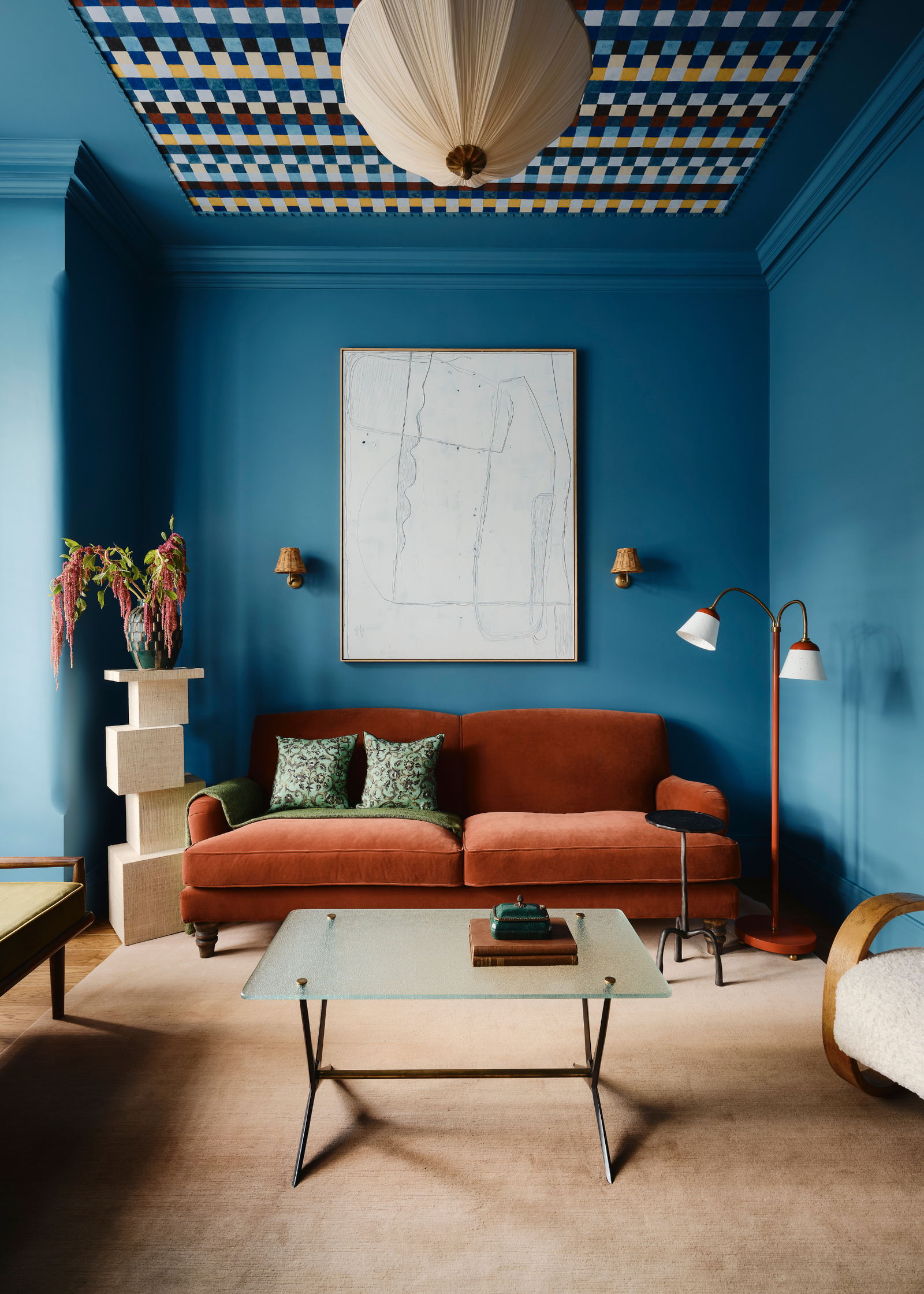Contrast in Interior Design — How to Decorate Strikingly | Livingetc