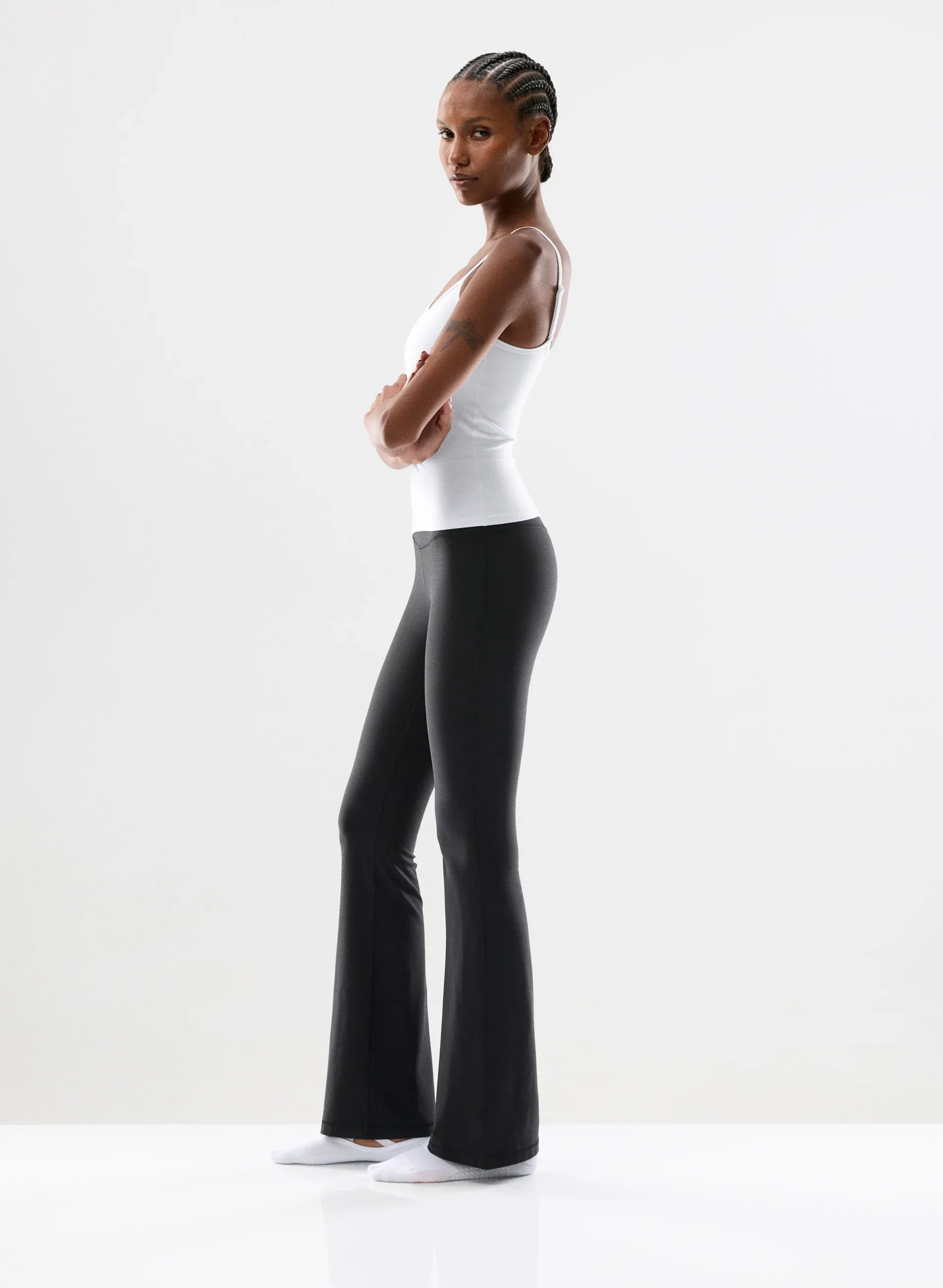 Butter Cheeky Hi-Rise Flare 32" Legging