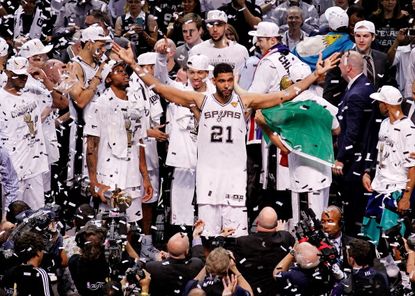 Tim Duncan of the San Antonio Spurs will retire from the NBA.