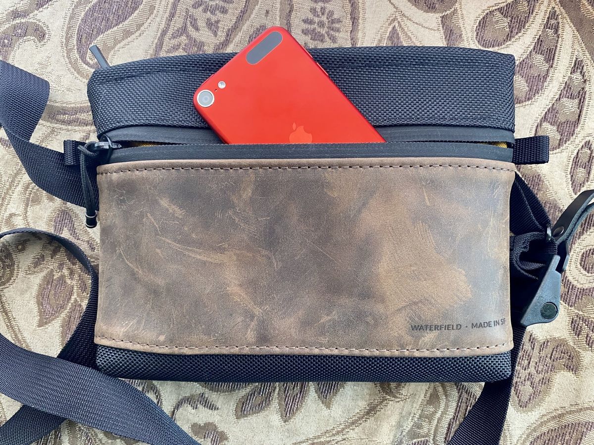 Waterfield Designs Marquis Crossbody Pouch Front Pocket