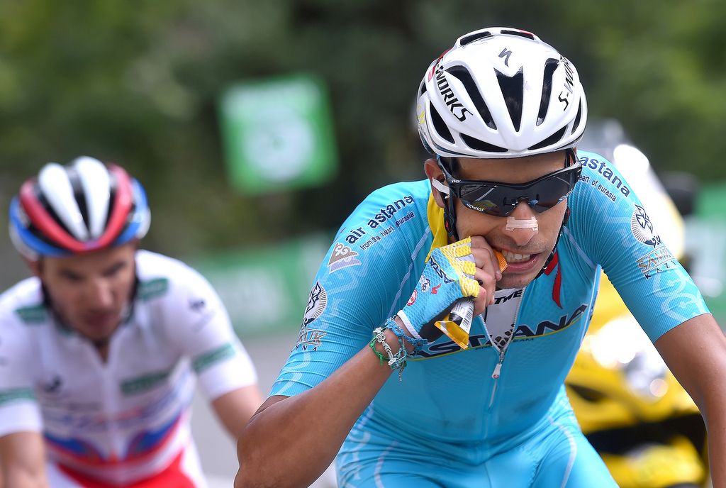 Fabio Aru fuels up before launching his attack