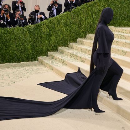 new york, new york september 13 kim kardashian attends the 2021 met gala celebrating in america a lexicon of fashion at metropolitan museum of art on september 13, 2021 in new york city photo by theo wargogetty images