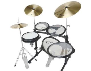 Transparent double-ply heads are fi tted on the toms, which sound melodic, punchy and fat