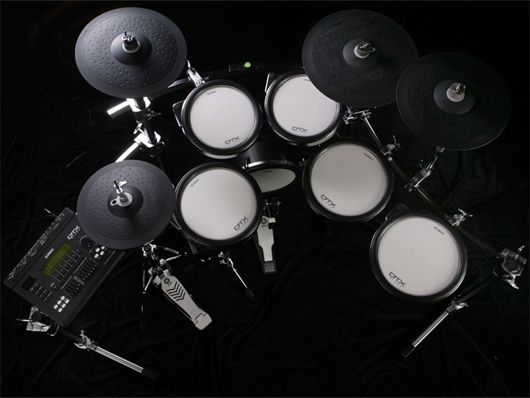 Yamaha DTX900 electronic drum kit
