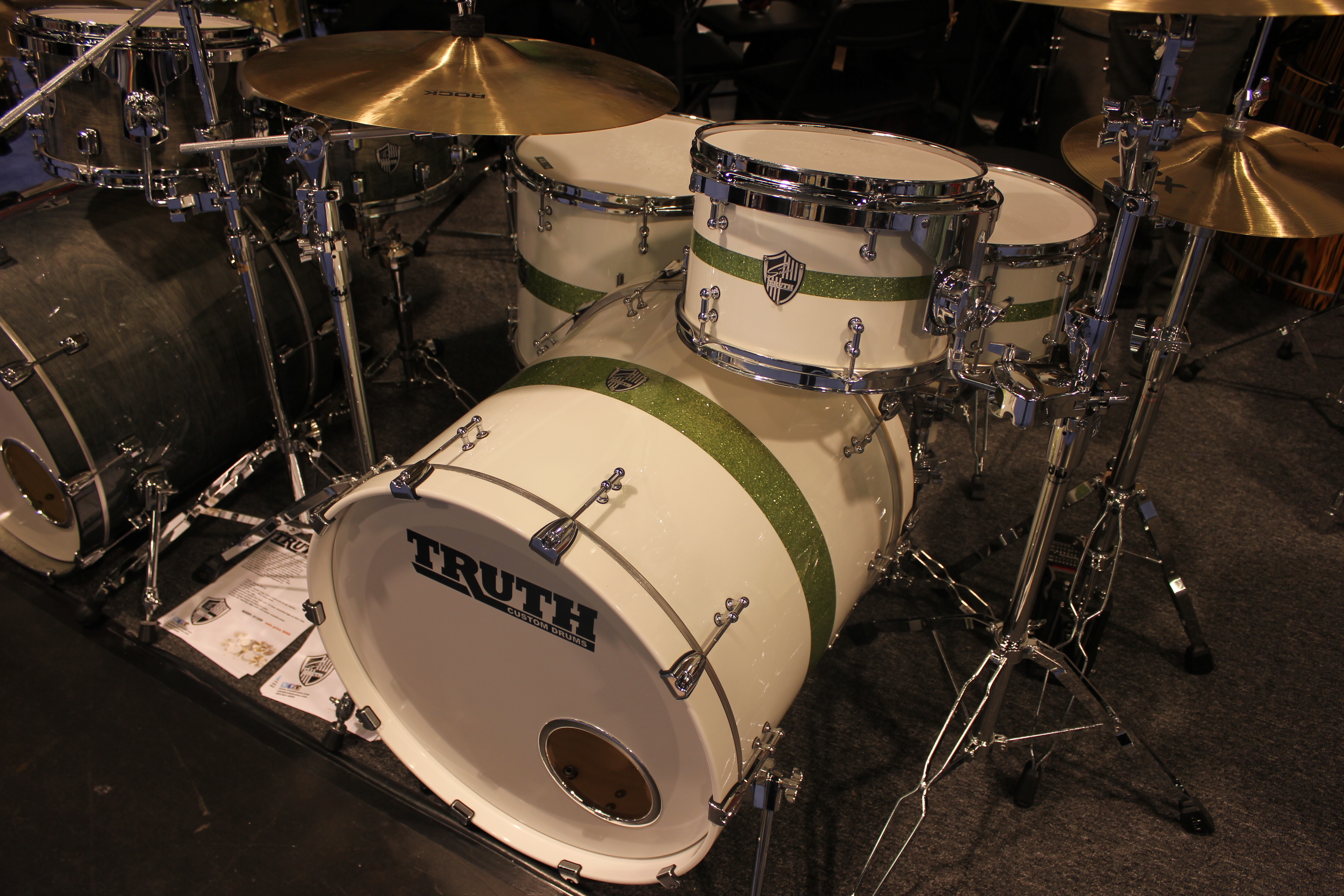 Truth Custom Drums kit