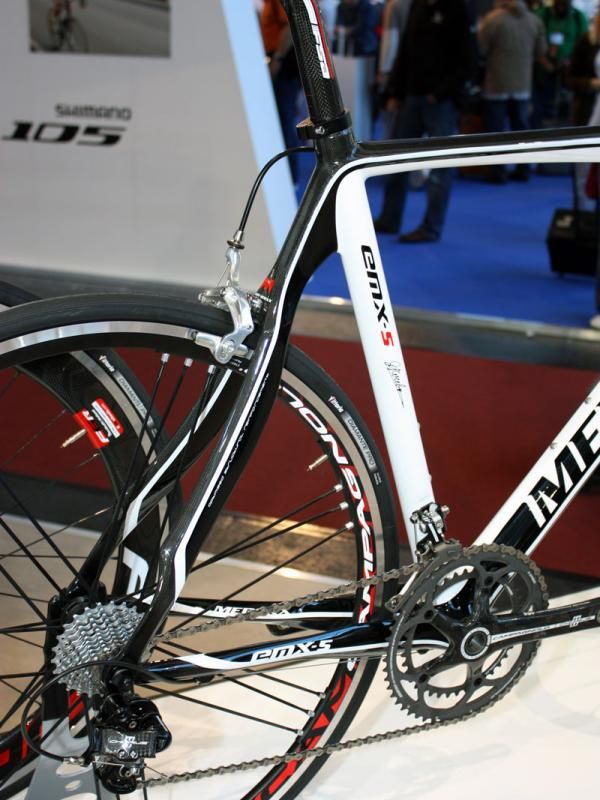 The 2011 EMX-5 uses similarly shaped seat stays as last year.