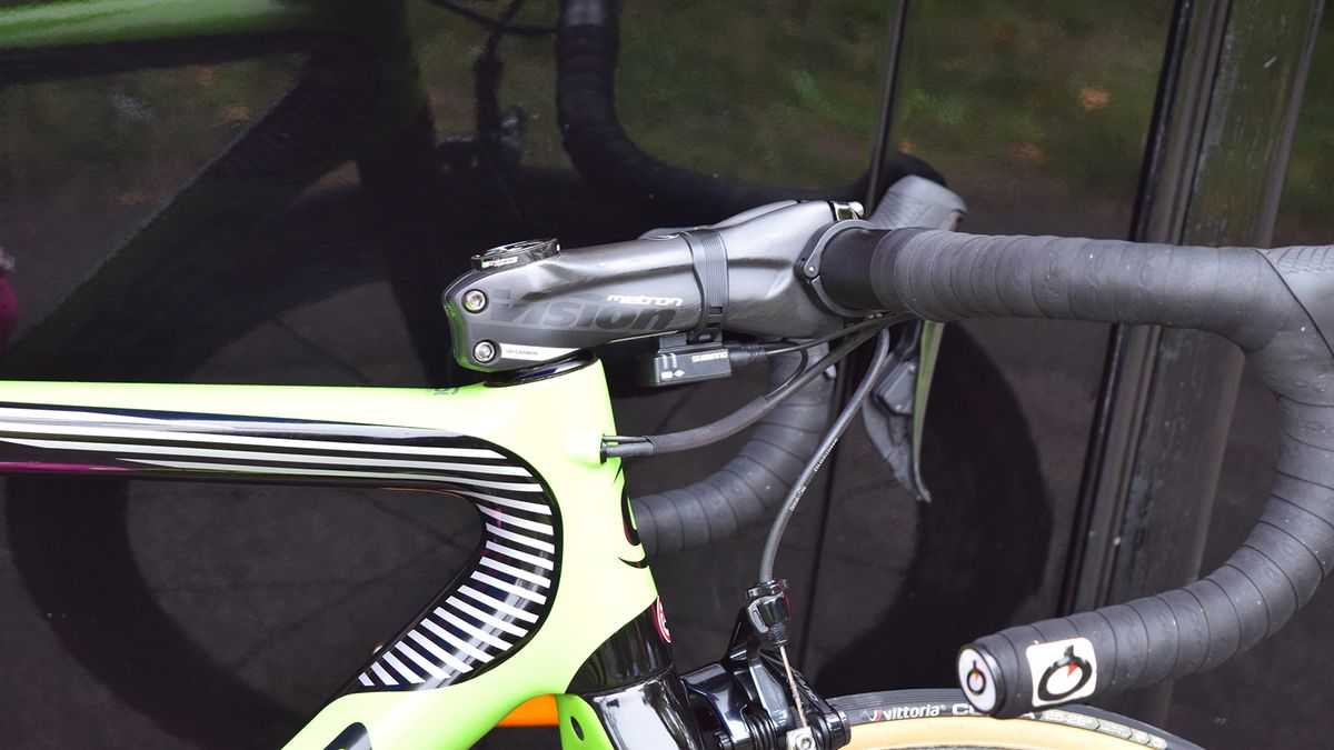 Sacha Modolo uses a carbon, oversized Vision stem for extra stiffness while sprinting