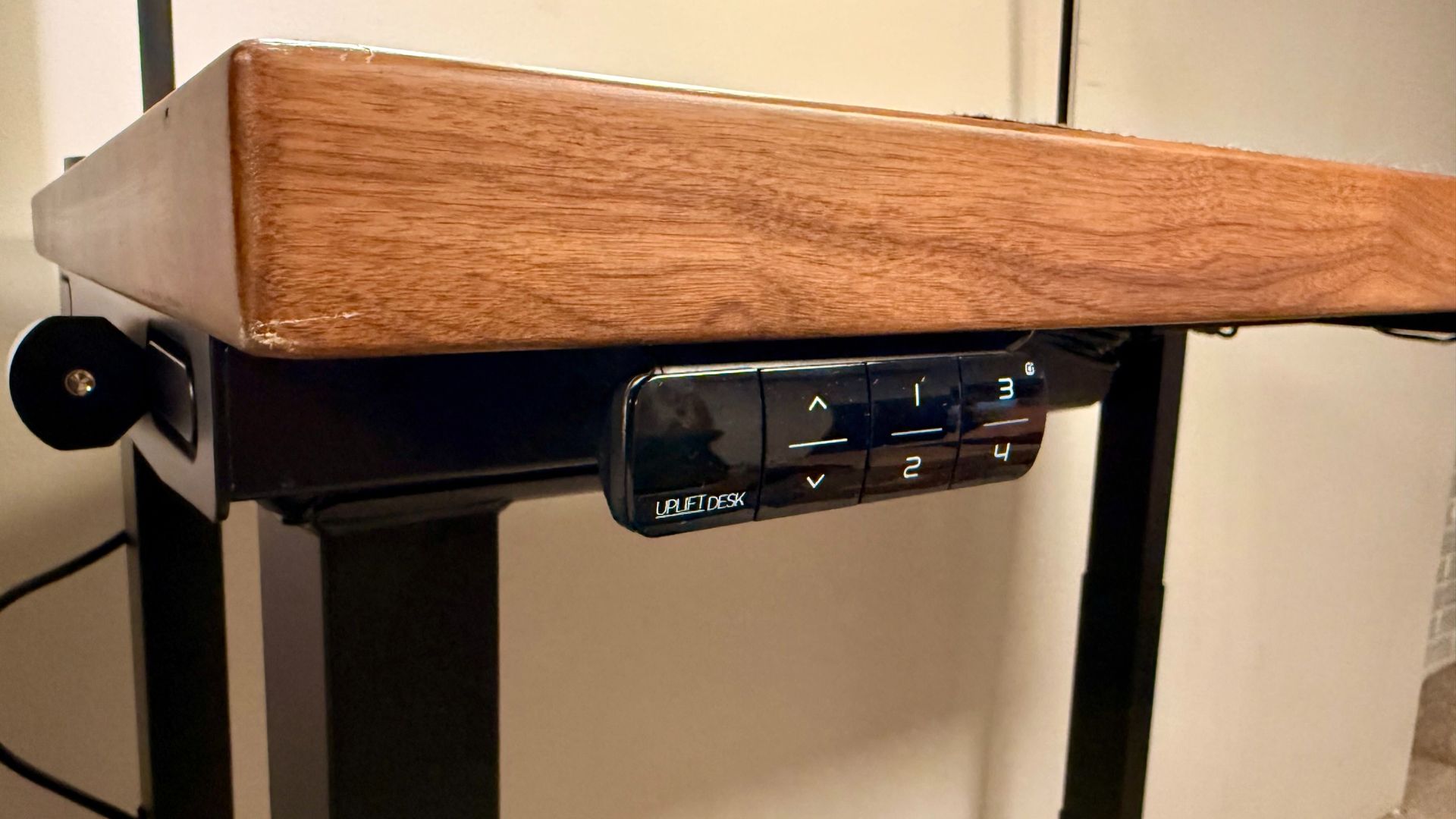Uplift | Four-Legged Standing Desk