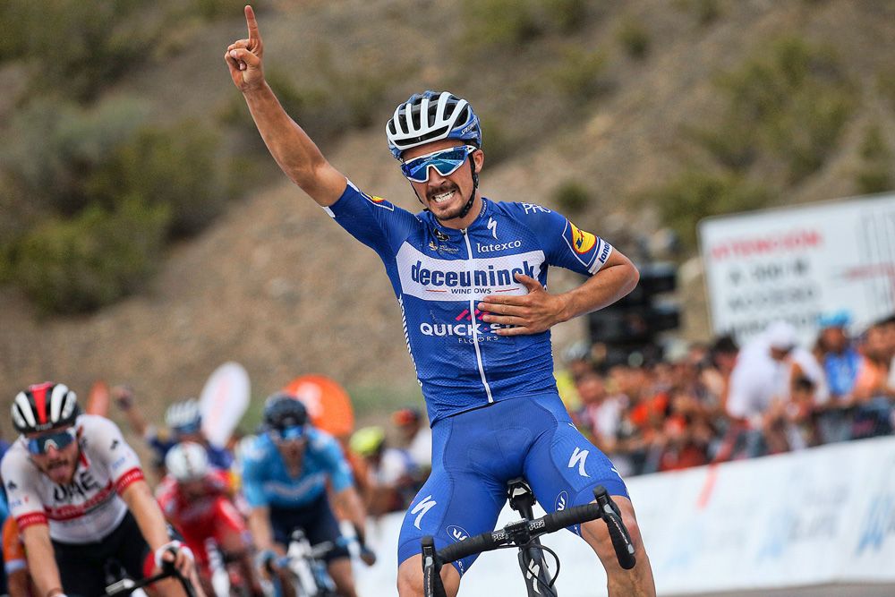 Julian Alaphilippe (Deceuninck-QuickStep) enjoys his first victory of 2019